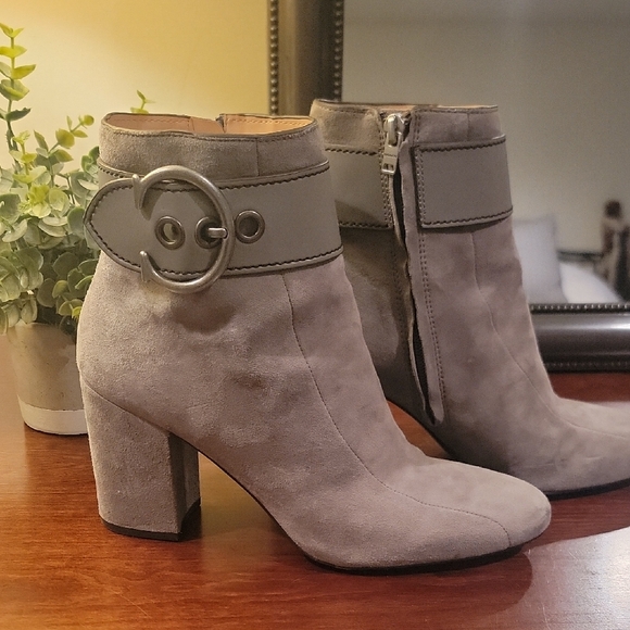 Coach Gray Suede Ankle Boots Sz 9 - Picture 1 of 9